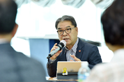 [경기혁신교육 3.0] 이재정 교육감, "지역에서 함께 그려 나가야"