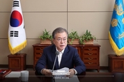 문 대통령 "日 과거사 문제, 경제 문제 연계…대단히 현명하지 못한 처사"