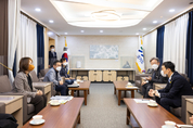 남양주 주상복합 화재 피해자 만난 이재명 "가능한 조치 검토"