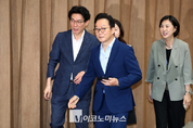 「M포토」 정봉주 "尹 탄핵 위해 최고위원 출마 결심"