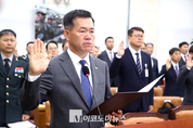 「M포토」 국방위 국감 출석해 증인 선서하는 석종건 방위사업청장