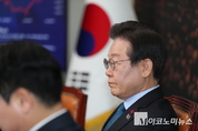 「M포토」 상념에 잠긴 이재명