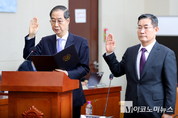「M포토」 내란국조특위서 선서하는 한덕수