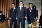 「M포토」 권성동 “포천 오폭 위로...軍 지휘 계통 방치 안 돼”