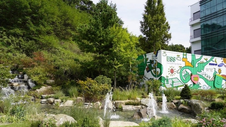 '계통 불안 해소' ESS, 국내 규모만 40조...재생에너지 새 먹을거리