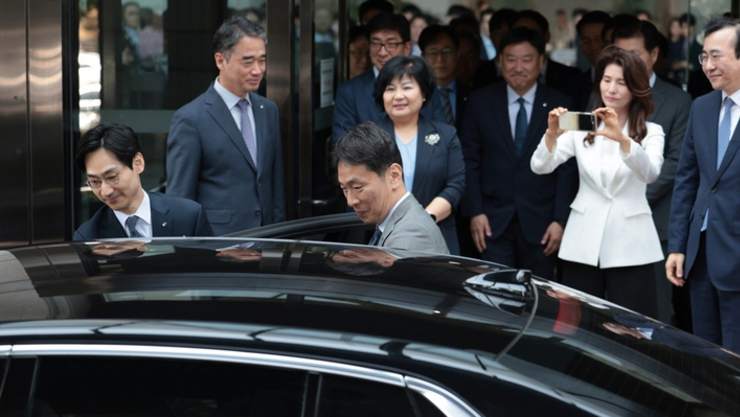 농협금융 ‘尹정부 코드인사’ 그 후, 복심 이복현의 퇴장