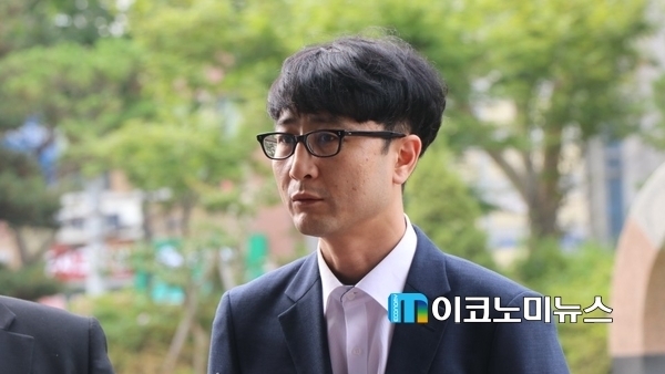 지난 4일 검찰조사를 받기 위해 출석하는 이준서 전 최고위원(사진 : M이코노미 사진DB)