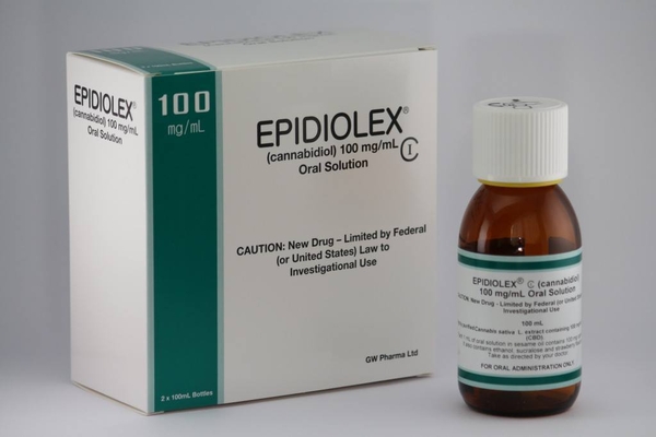 최근 미국에서 허가된 희귀 뇌전증 치료제 의약품 EpidiolexⓇ. <사진 : 의료용 대마 합법화 운동본부 페이스북>