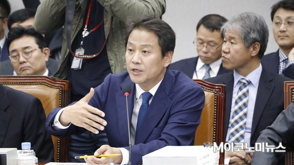 '2018 남북정상회담 준비위원회 위원장인 임종석 대통령 비서실장(사진 : M이코노미 사진DB)