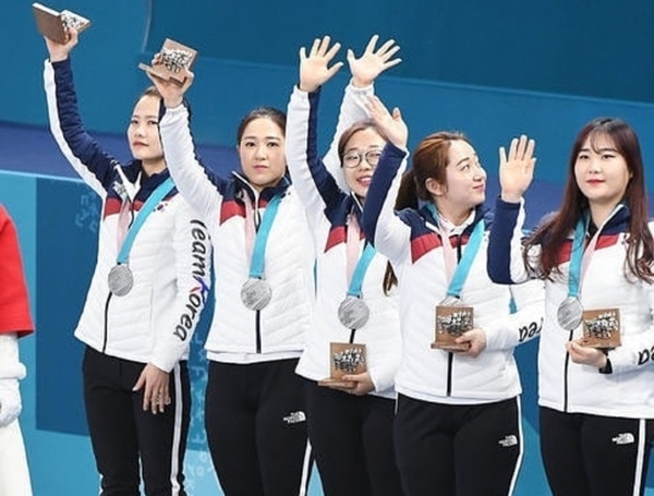 전 여자 컬링 국가대표팀 ‘팀킴’ <사진 : 인스타그램 화면캡쳐>