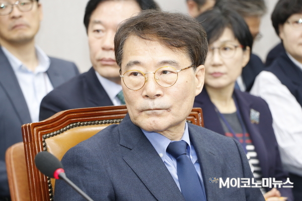 장하성 전 청와대 정책실장