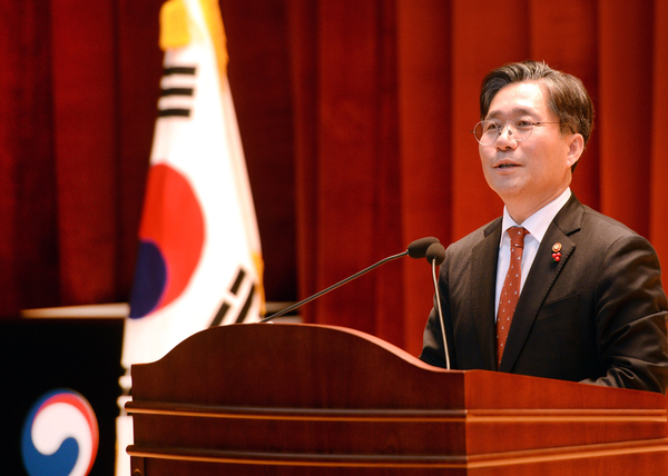 성윤모 산업통상자원부 장관 <사진 : 산업부>