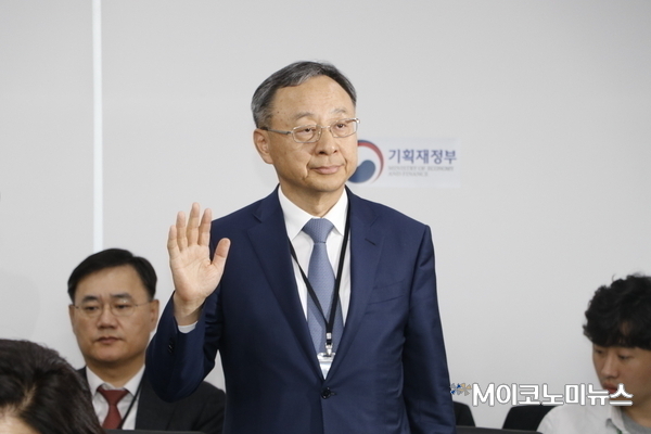 황창규 KT 회장