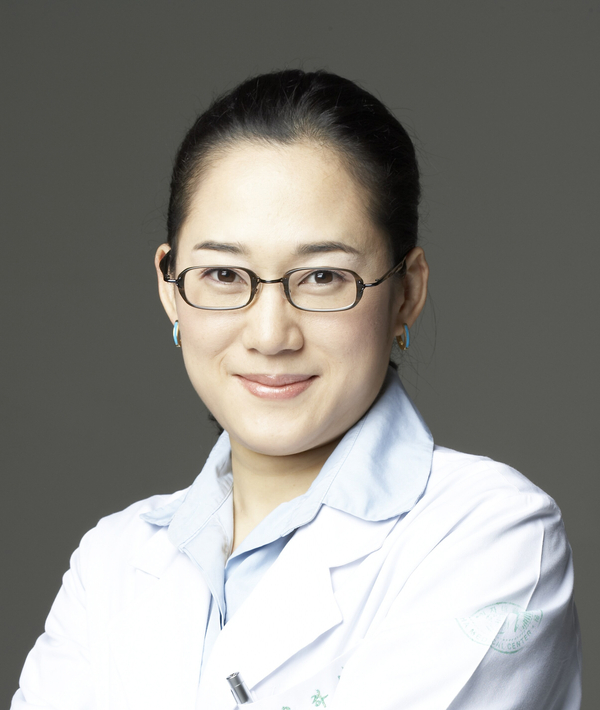사진/ 이대서울병원 비뇨의학과 로봇비뇨기재건수술<br>
클리닉팀 윤하나 교수 