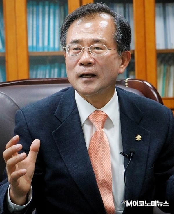 윤영일 의원<사진 : M이코노미 사진DB>