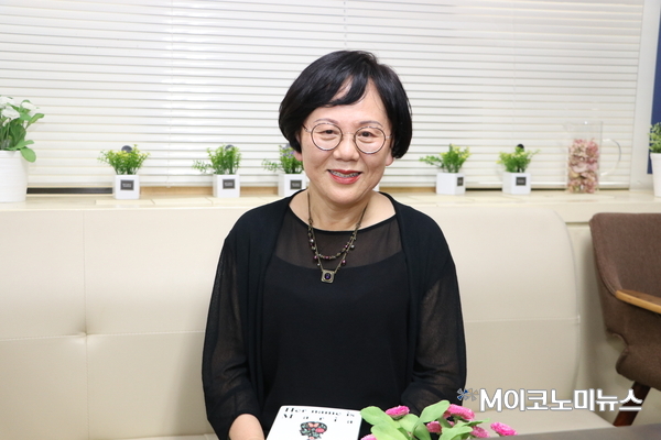 사진/ '그녀의 이름은 마리아' 저자 김현 