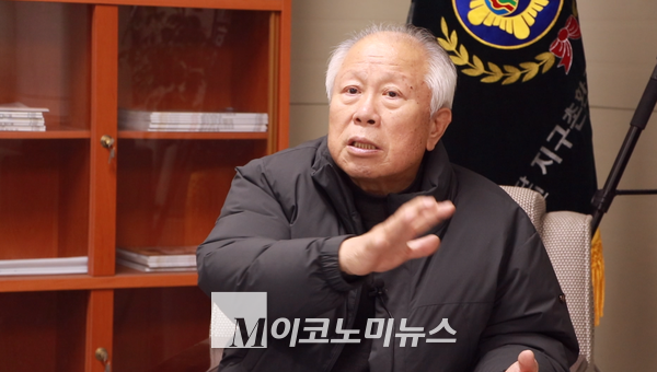 김영의 구례케이블카추진위원장. 김 의원장은 이날 30년 하소연을 거침없이 쏟아냈다.
