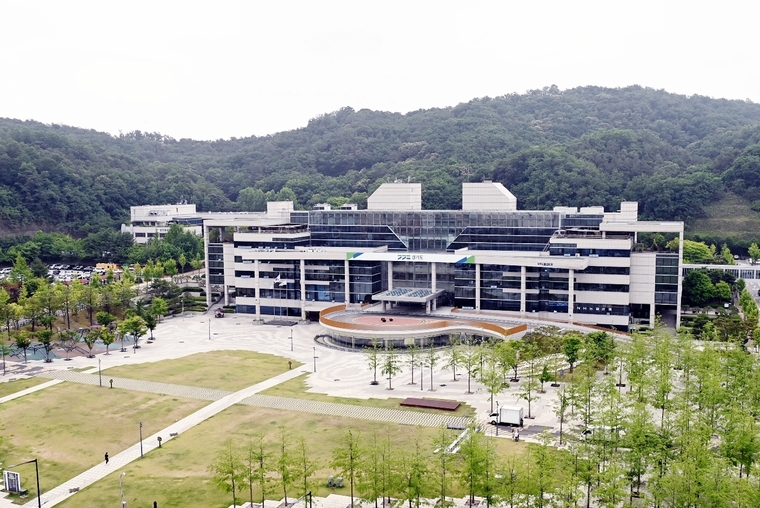 <사진제공 경기도청 : 경기평화광장 전경>