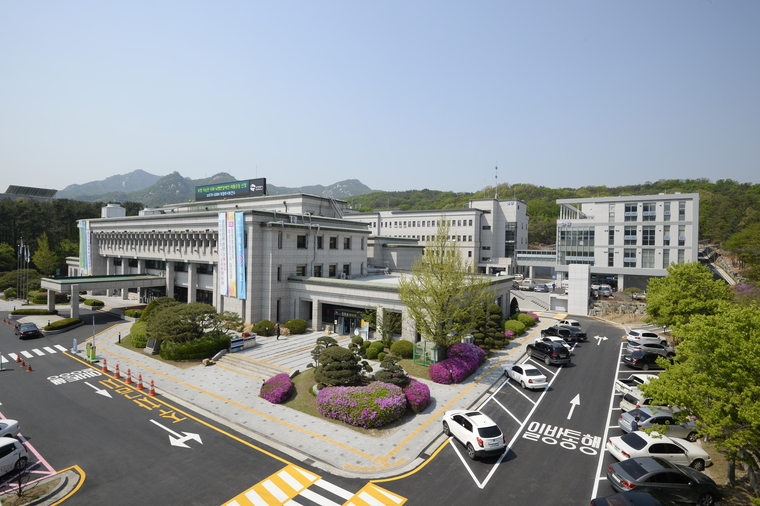 <사진제공 의정부시청 : 의정부시청사 전경>