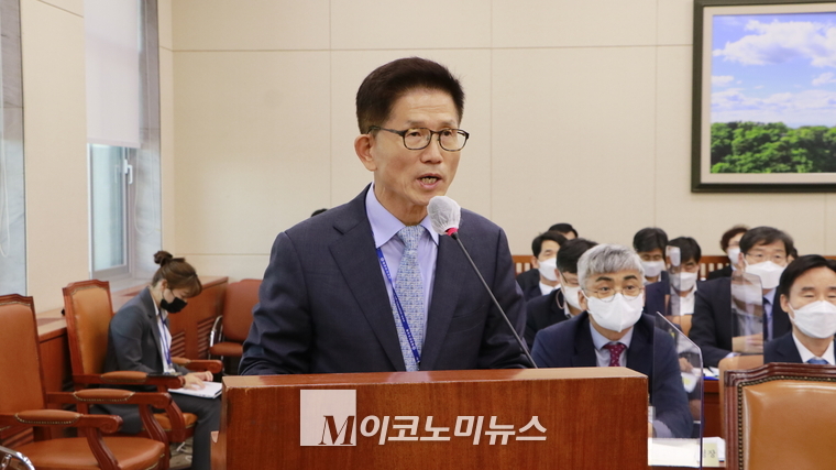 김문수 경사노위 위원장