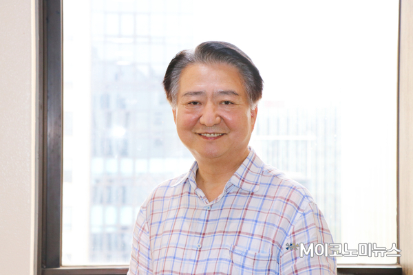  <strong>윤영무 M이코노미뉴스 보도 본부장 <br>
경력 - MBC 사회부 경제부 기자 / MBC 보도본부 특임국장 </strong>