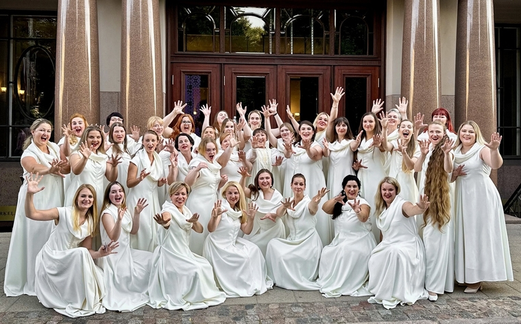 콰이어 발타(Choir Balta)는 라트비아대학교 소속 합창단으로 제27회 Latvian Song Festival 1위, International Choir Competion Torrevieja 2위, 이탈리아국제합창경연대회 아카펠라부문 1위 등 다수의 국제합창대회를 섭렵한 실력있는 합창단이다. 