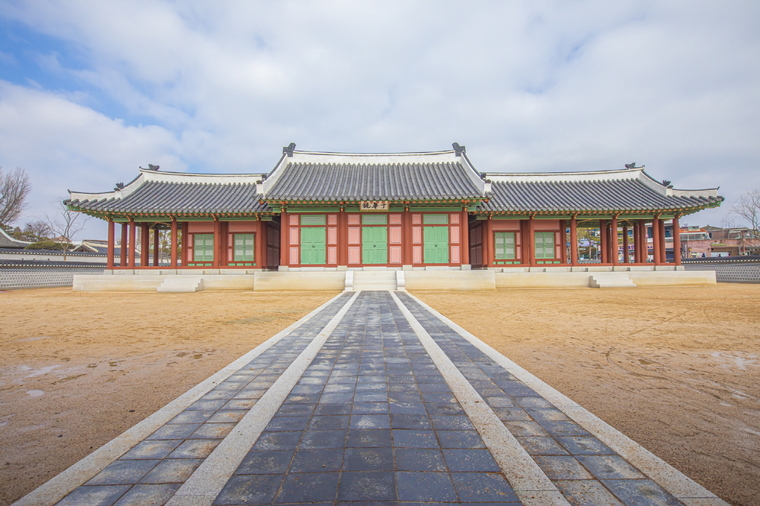복원된 우화관 전경 <수원특례시 제공>