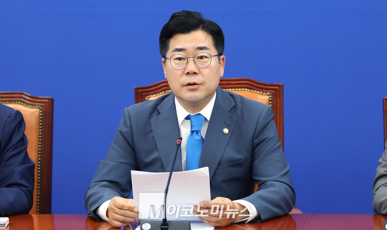 박찬대 더불어민주당 당대표 직무대행 겸 원내대표. (사진=최동환 기자)