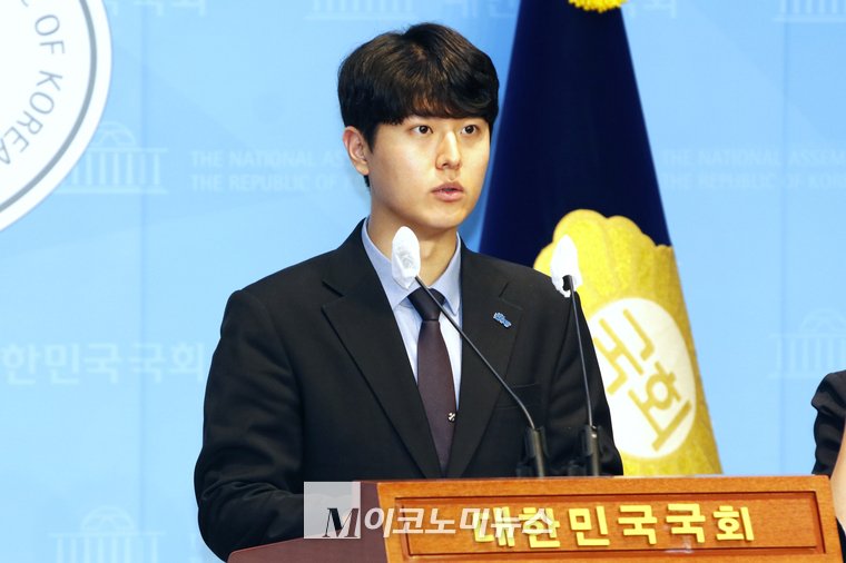 최민석 더불어민주당 대변인. (사진=최동환 기자)