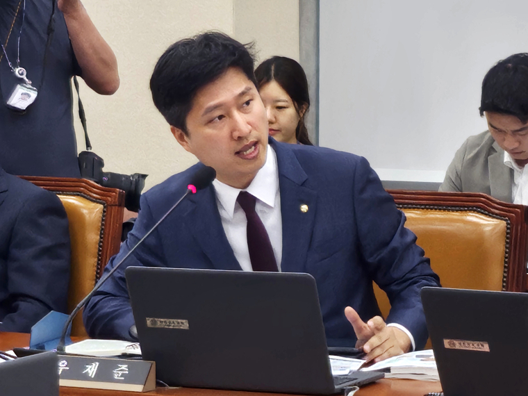 우재준 의원이 김완섭 환경부장관 후보자 인사청문회에서 발언하고 있다. (우재준 의원실)