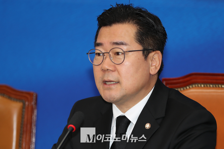 박찬대 더불어민주당 당대표 직무대행 겸 원내대표. (사진=최동환 기자)