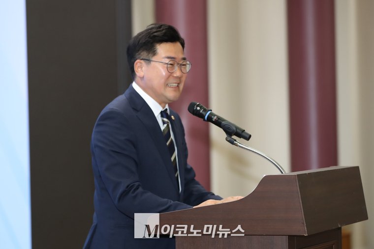 박찬대 더불어민주당 대표 직무대행 겸 원내대표가 축사하고 있다. (사진=최동환 기자)