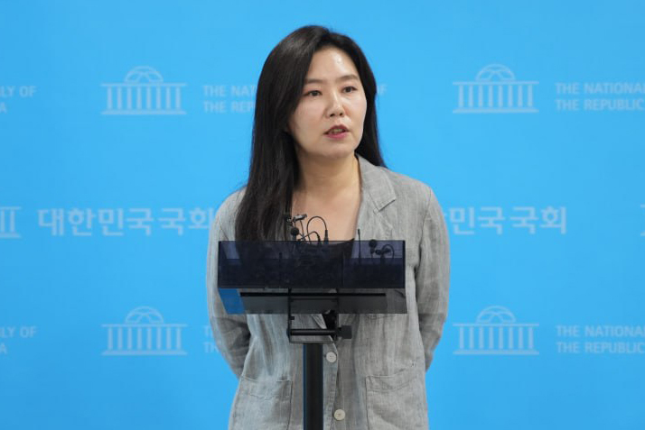 강유정 더불어민주당 의원. (강유정 페이스북)