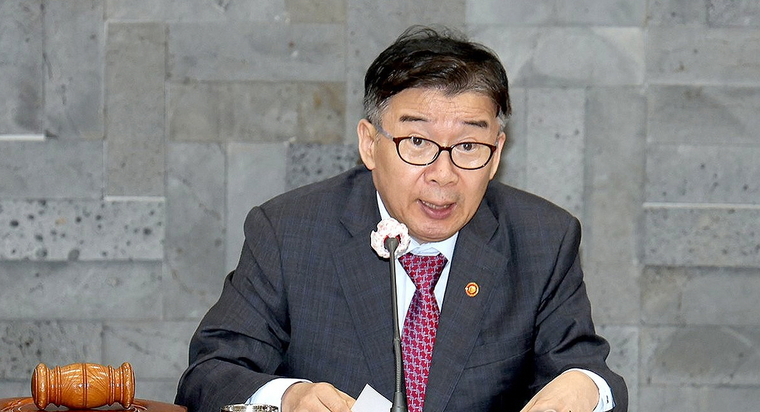유철환 국민권익위원장. 사진=권익위 제공