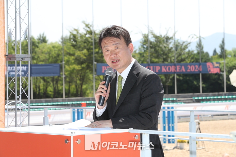 김병주 낙월블루하트주식회사의 사장이 축사하고 있다. (사진=최동환 기자)