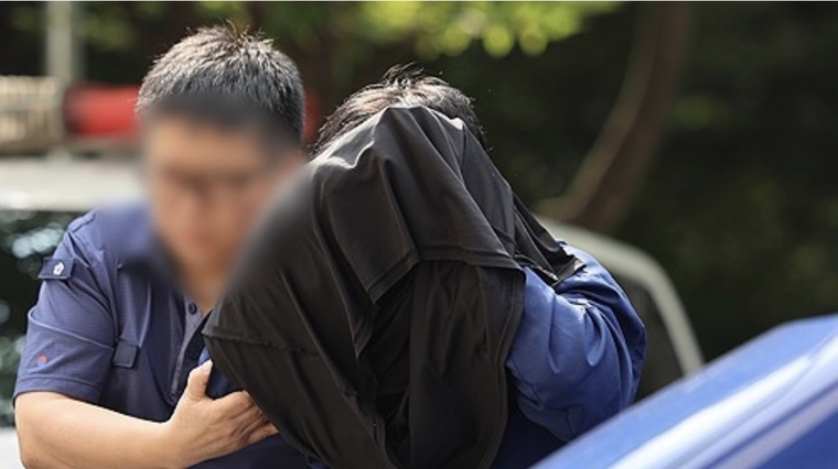 지난 7일 '우리은행 부당대출' 의혹으로 검찰 출석한 손태승 처남. 사진=연합뉴스