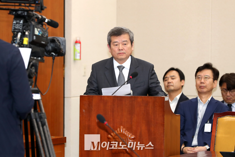 박민 KBS 사장이 14일 열린 과방위 국감에서 인사말하고 있다. (사진=최동환 기자)