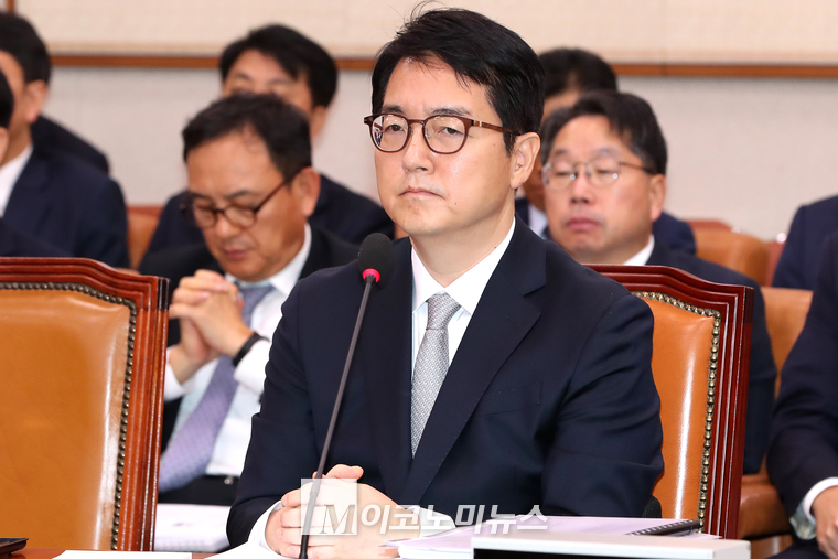 심우정 검찰총장이 21일 대검찰청 국정감사에 출석해 있다. (사진=최동환 기자)