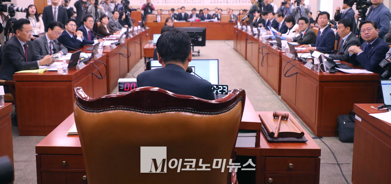 지난 10월 21일 열린 법사위 전체회의 모습. (사진=최동환 기자)