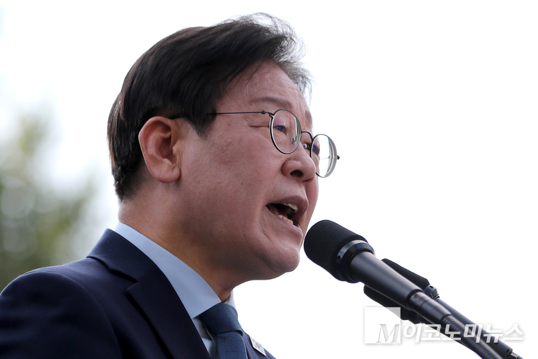 이재명 더불어민주당 대표가 지난 2일 열린 국민행동의 날 대회에서 연설하고 있다. (사진=최동환 기자)