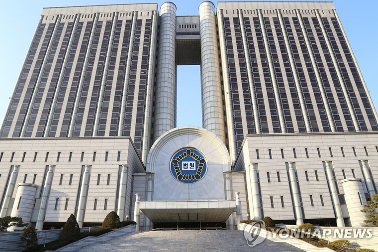 서울중앙지법과 서울고등법원이 함께 쓰고 있는 서울 서초동 법원청사 전경. 사진=연합뉴스 제공 