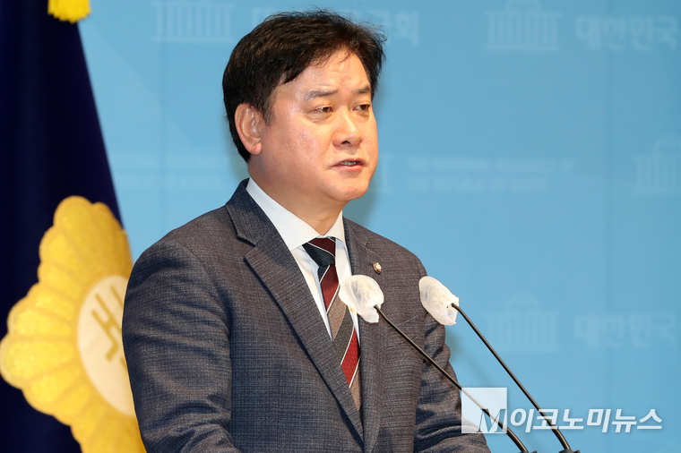 윤종군 더불어민주당 대변인. (사진=최동환 기자)