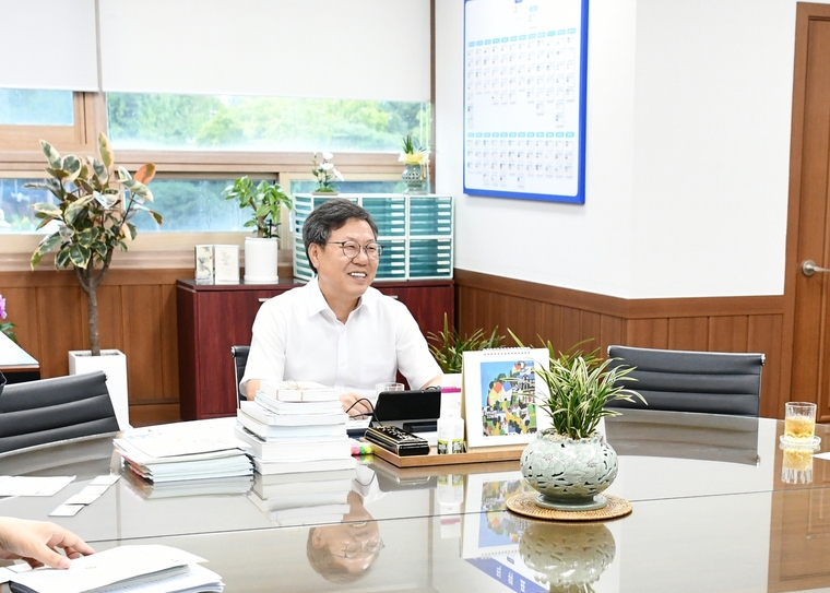 박사승 구청장 <수원시 영통구 제공>