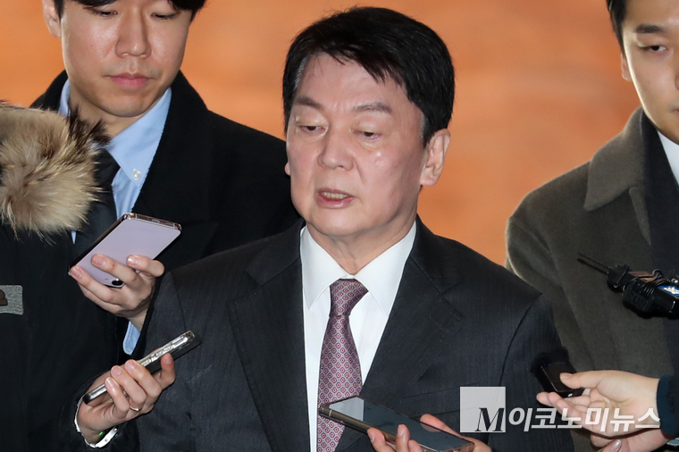 안철수 국민의힘 의원이 지난 14일 의원총회에 참석하고 있다. (사진=최동환 기자)