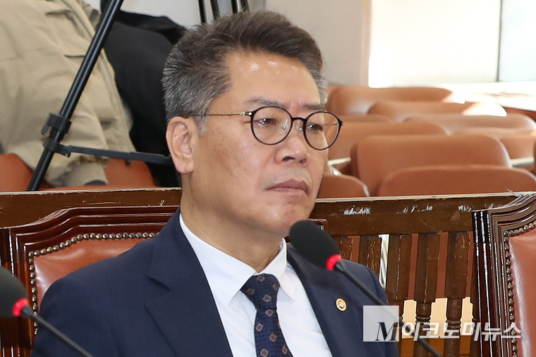 김용빈 중앙선거관리위원회 사무총장이 지난 5일 국회 행정안전위원회가 개최한 비상계엄 관련 긴급 현안질의에 참석했다. (사진=최동환 기자)