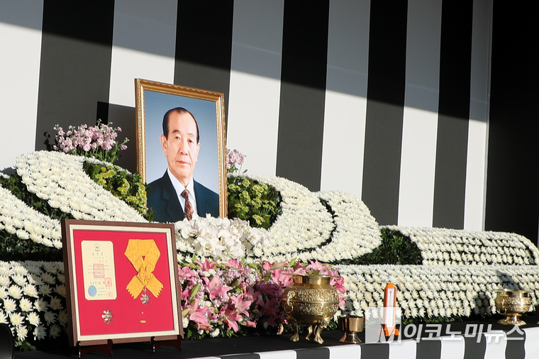 고(故) 김수한 전 국회의장 영결식이 3일 오전 국회 정현관 앞에서 엄수됐다. 사진=최동환 기자