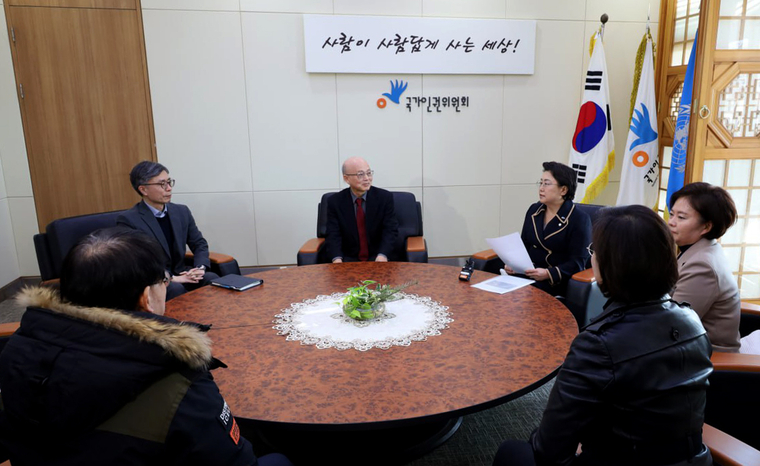 조국혁신당 김선민 대표 권한대행과 백선희, 정춘생, 차규근 국회의원은 10일 국가인권위원회를 방문해 면담하고 있다. 사진=조국혁신당