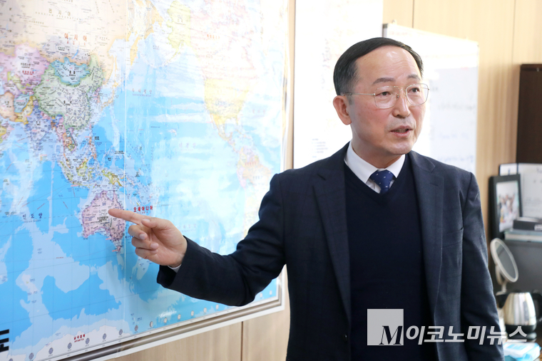 영인에너지솔루션 김종화 사장은 해상풍력은 우리나라의 입장에서 가장 잘할 수 있는 산업이며, 조선 산업을 능가할 수 있는 새로운 성장동력이기도 하다고 말했다. 사진=최동환 기자 