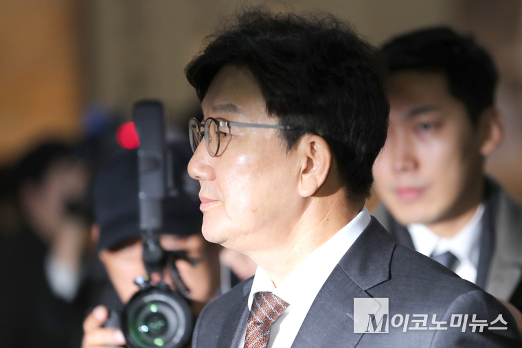 권성동 국민의힘 원내대표가 지난 12월 14일 의총에 참석하고 있다. 사진=최동환 기자