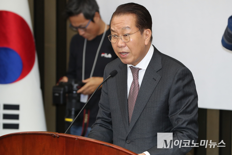 권영세 비상대책위원장이 발언하고 있다. 사진=최동환 기자